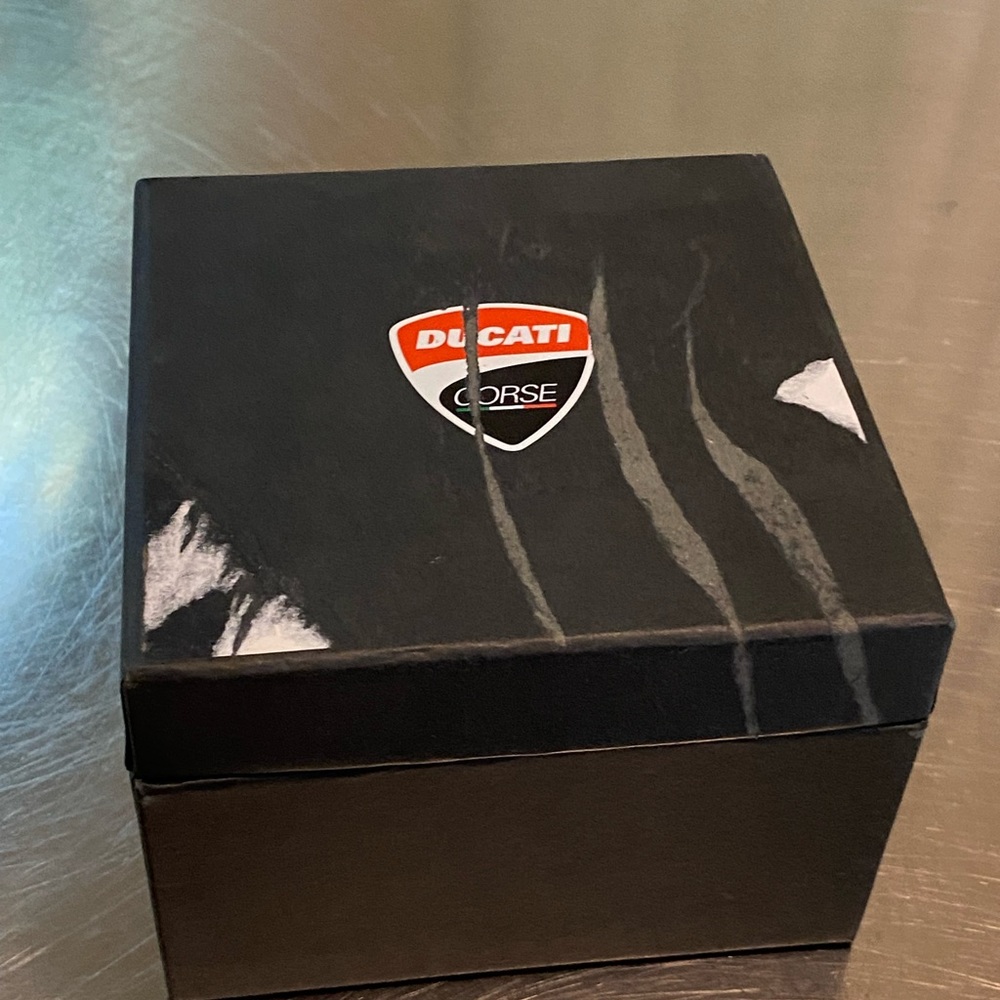 Ducati Corse Motore, Stainless Steel Men's Chronograph Watch - GI20190 used - Picture 9 of 13